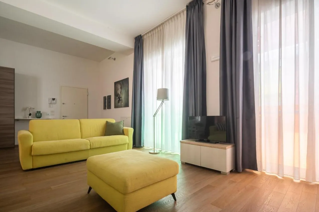 Centrale Mazzoni Apartments R&R 베니스 0*,  이탈리아