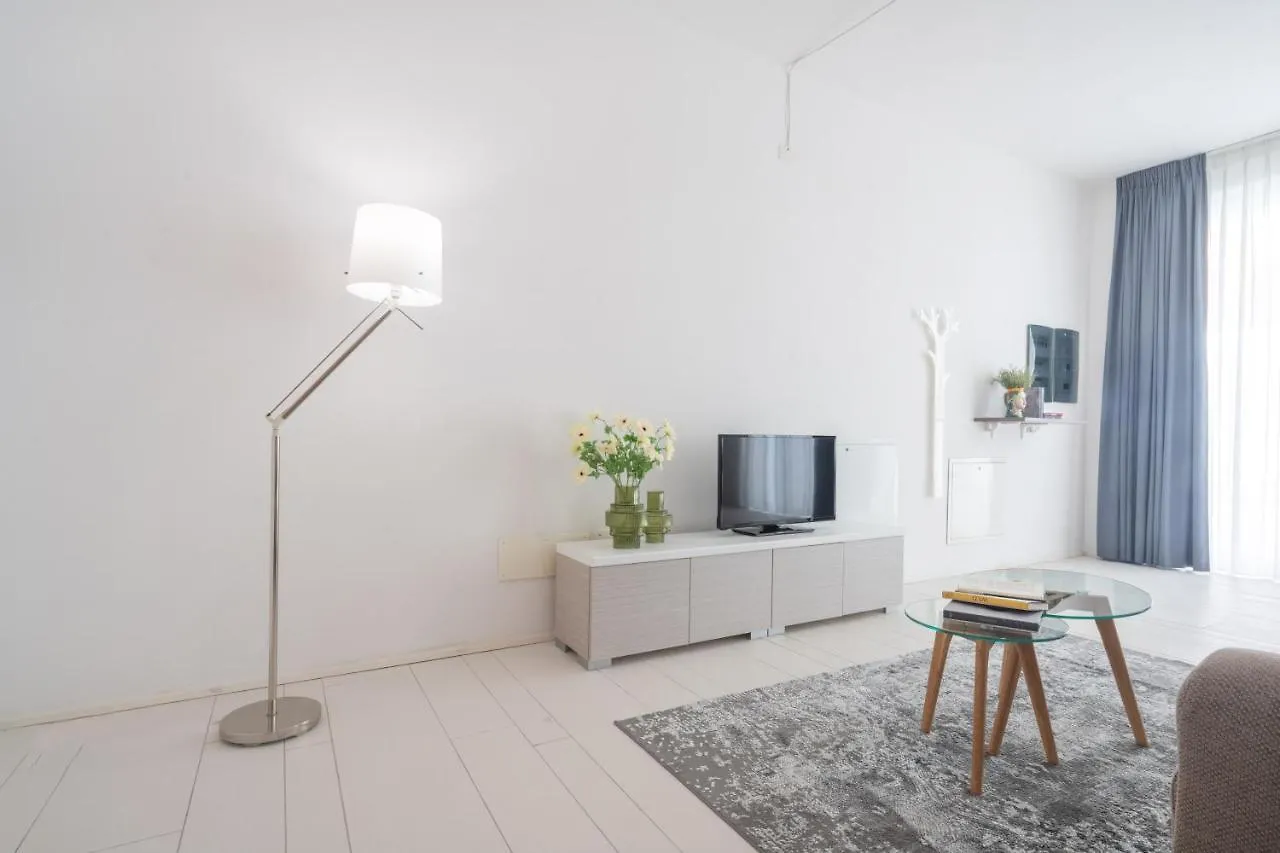 Centrale Mazzoni Apartments R&R Venice