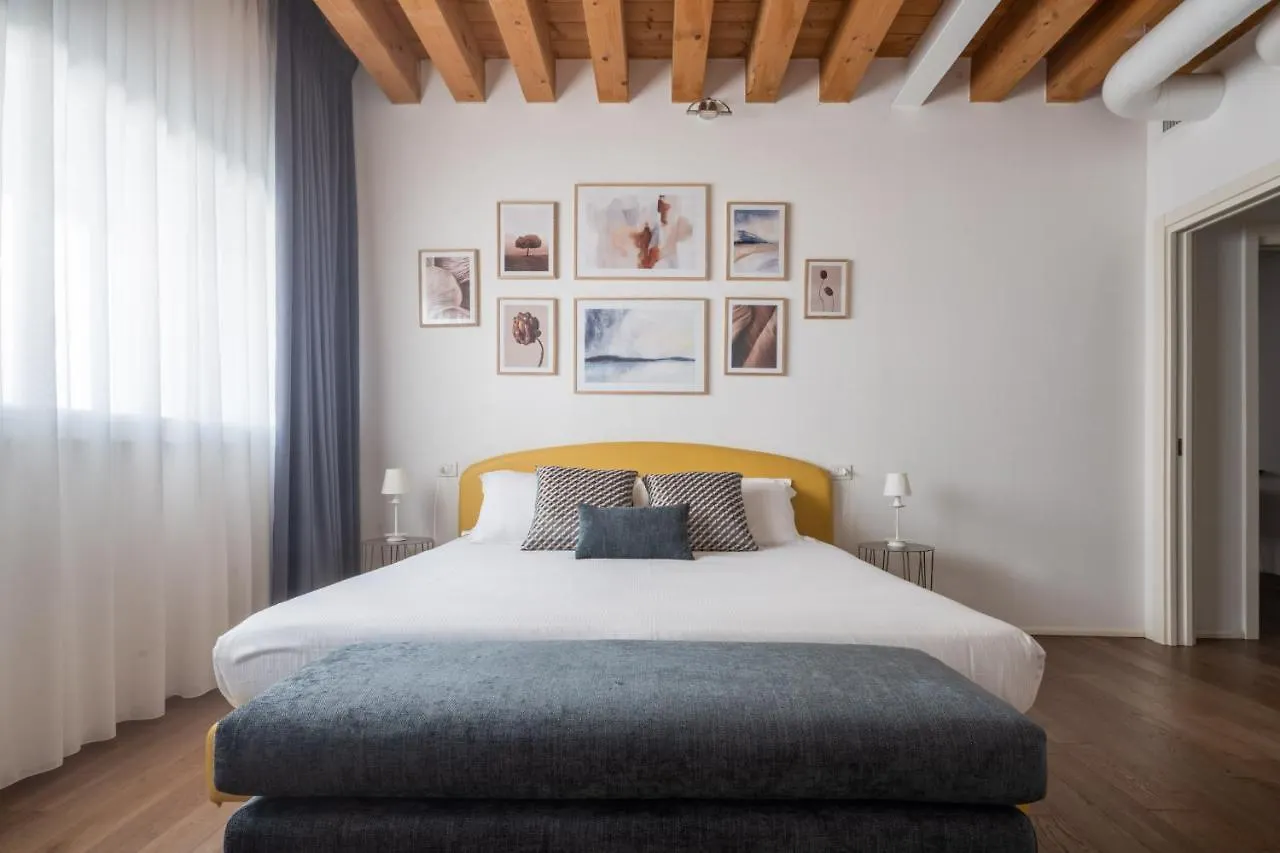 Centrale Mazzoni Apartments R&R Venice