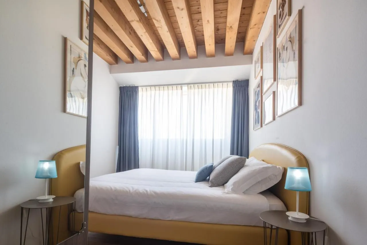 Centrale Mazzoni Apartments R&R Venice