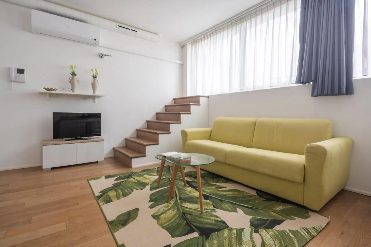 Centrale Mazzoni Apartments R&R Venice 0*,