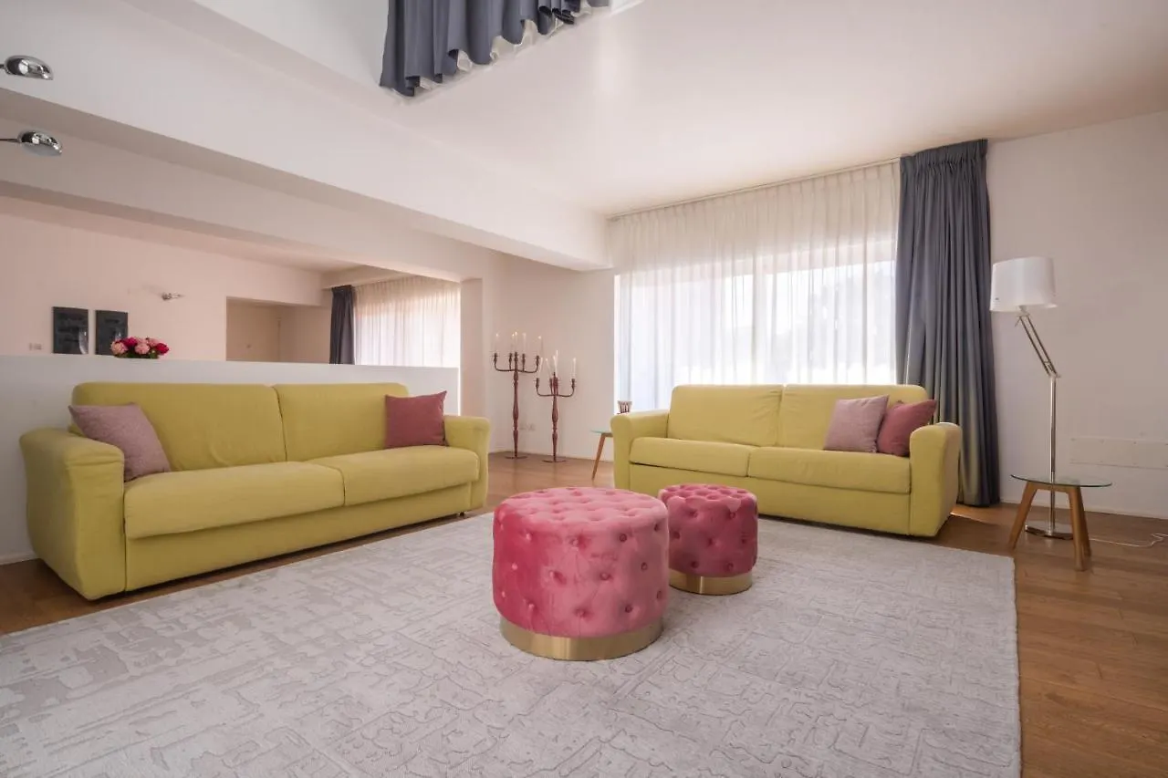 Centrale Mazzoni Apartments R&R Venice