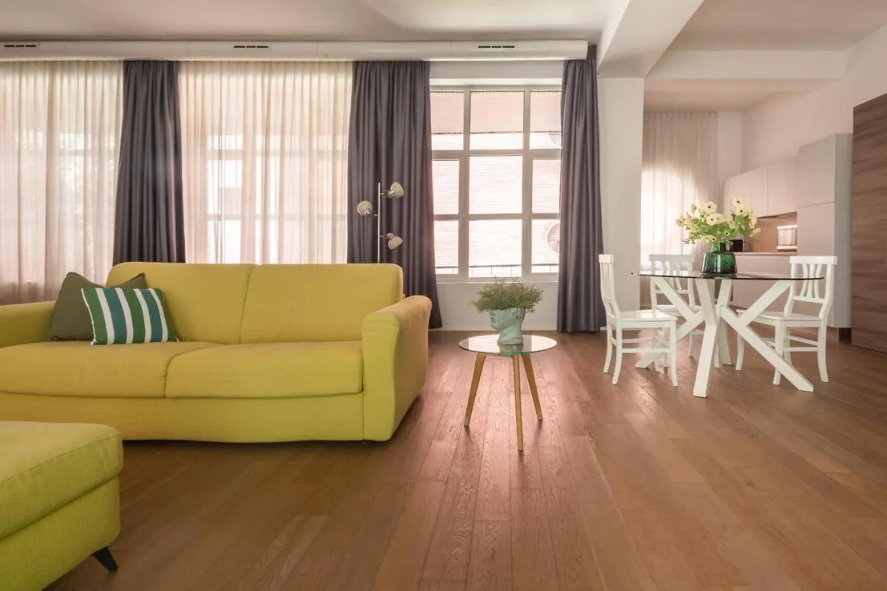Centrale Mazzoni Apartments R&R Venice Italy