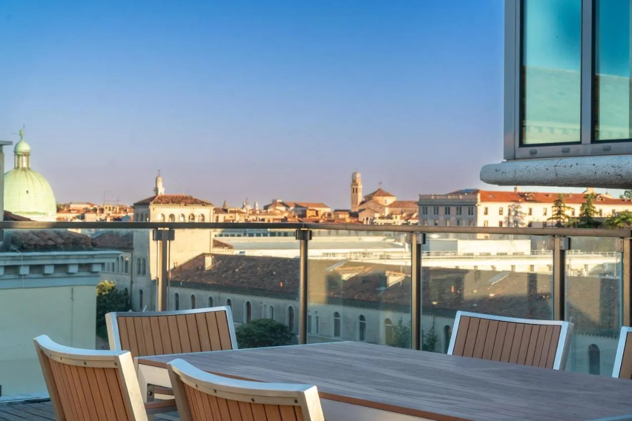 Centrale Mazzoni Apartments R&R Venice