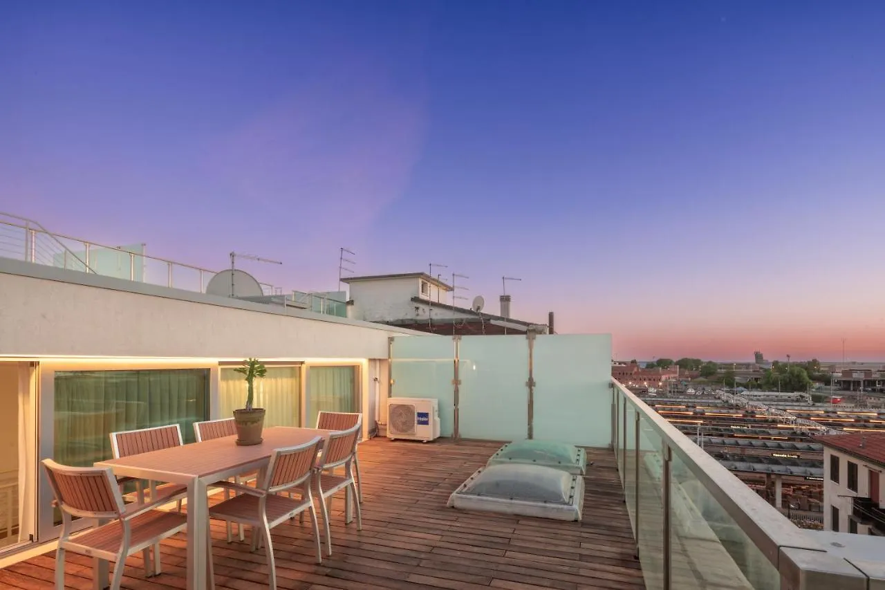 Centrale Mazzoni Apartments R&R Venice